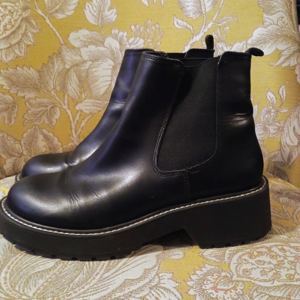 Madden Girl Black Ankle Boots